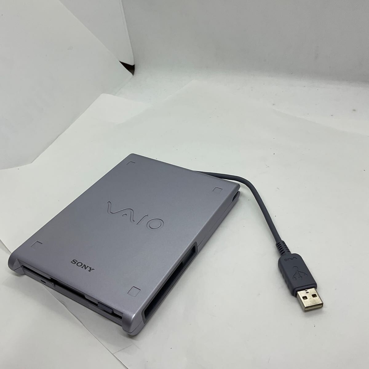 ◎(426-6) USB外付けフロッピーディスクドライブ SONY PCGA-UFD5 3モード対応 中古動作品_画像3