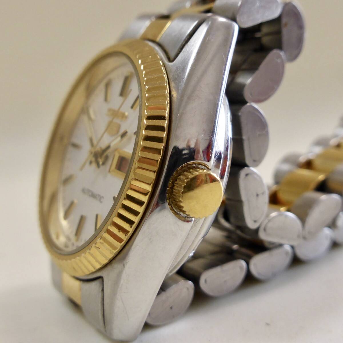 ♪SEIKO 5 セイコーファイブ 4206-0510 コンビモデル ホワイト文字盤 デイデイト レディース腕時計 極美品の画像7