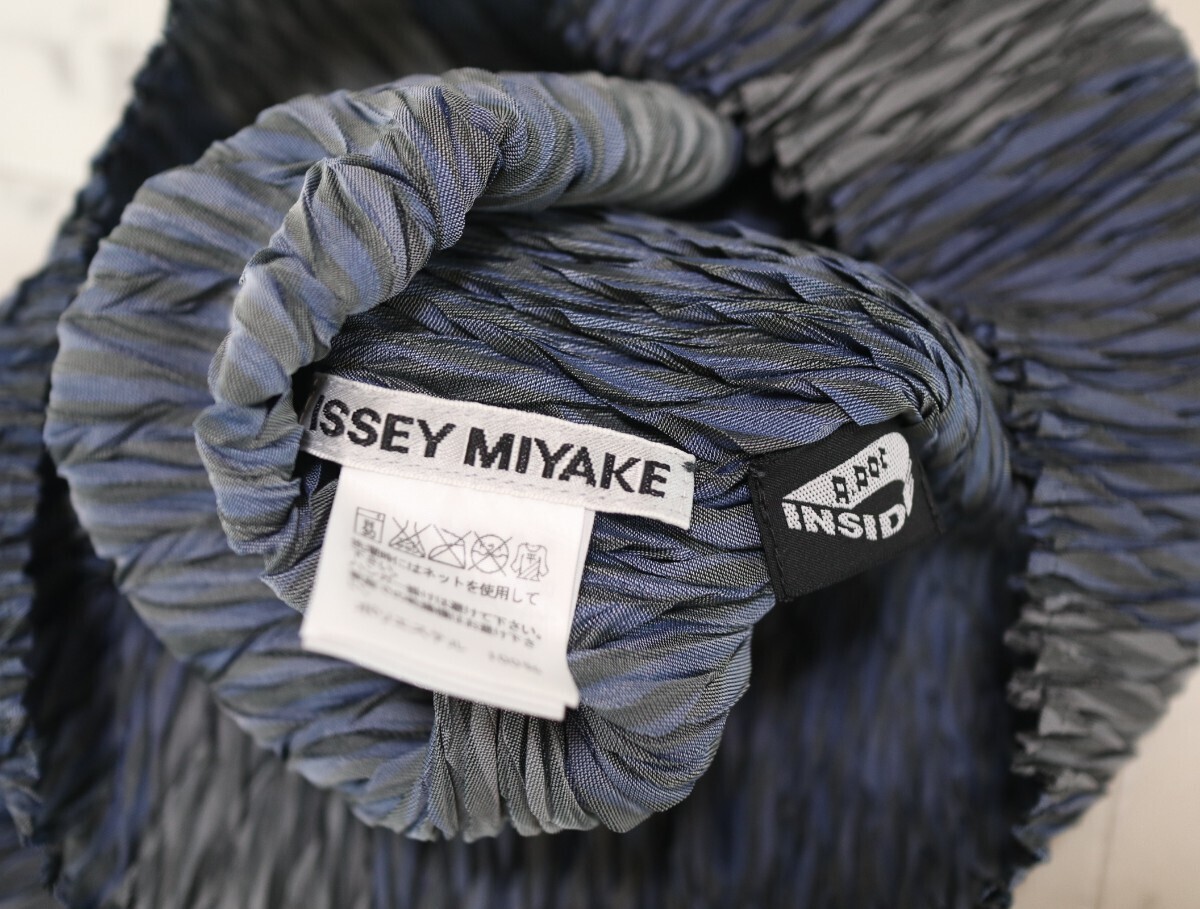 新品同様★イッセイミヤケ ISSEY MIYAKE★変形立体プリーツ トップス size 2 ★PLEATS PLEASEの画像9