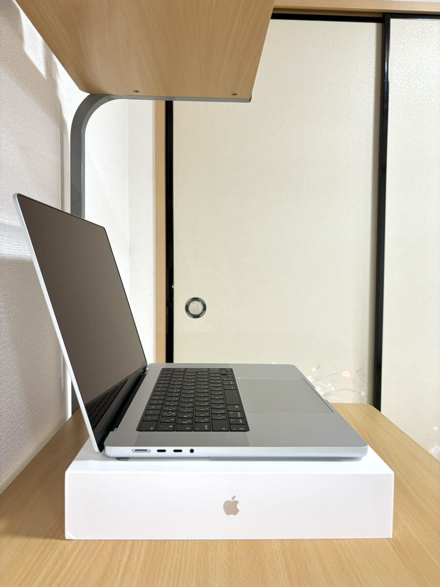 MacBook Pro 16インチ 2021 64GB/1TB M1 Max 充放電回数0回 [未使用]の画像6