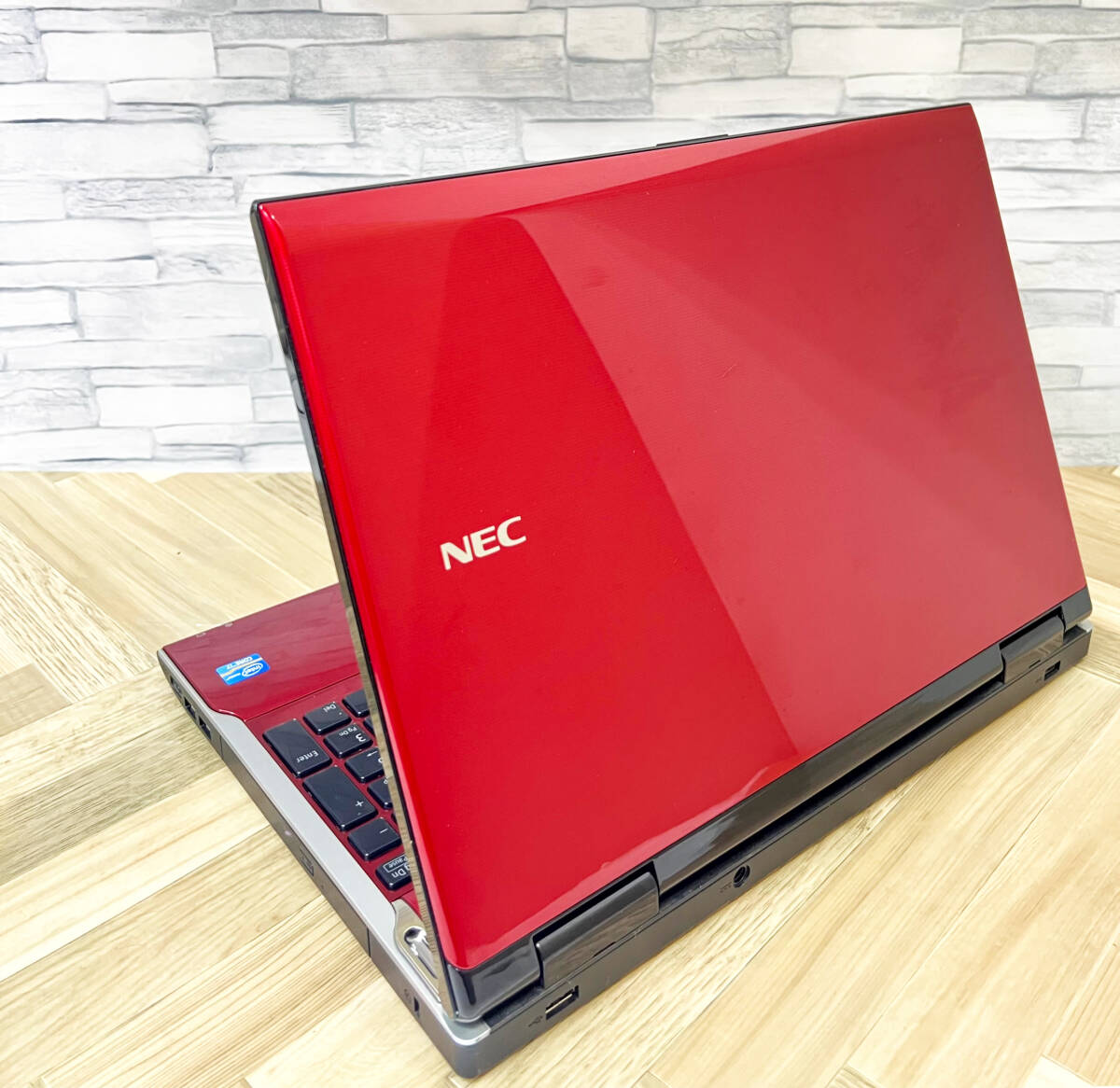 極上品/新型Window11搭載/NEC/爆速Core-i7搭載/ブルーレイ/カメラ/高速新品SSD512GB/驚異の16GBメモリ/DVD焼き/オフィス/ソフト多数！の画像6