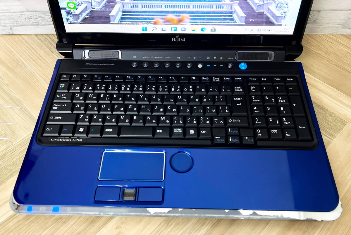 極上品/新型Window11搭載/富士通/爆速Core-i7搭載/カメラ/高速新品SSD512GB/驚異の16GBメモリ/ブルーレイ/DVD焼き/オフィス/ソフト多数！の画像3