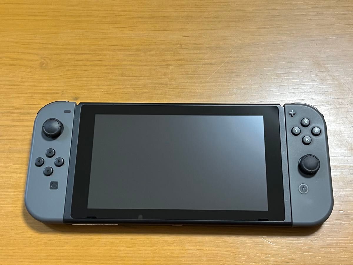 美品 スイッチ Switch 2018年製 本体ジョイコンセット 液晶キズ 美品 スイッチ Switch 2018年製 本体ジョイコンセット 液晶キズ
