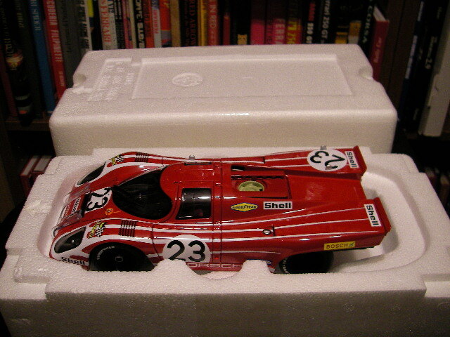 オートアート ポルシェミュージアム  1/18 Porsche 917 LE MANS SIEGER 1970 ルマンの画像4