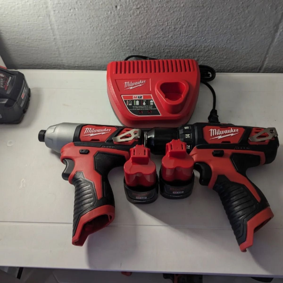 milwaukee M12インパクトドライバー インパクトドリルセット