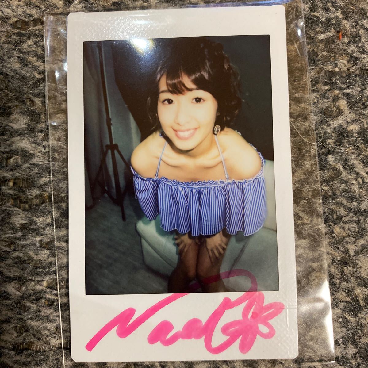 Amazon.co.jp: 川上奈々美 直筆サインチェキ : Toys & Games