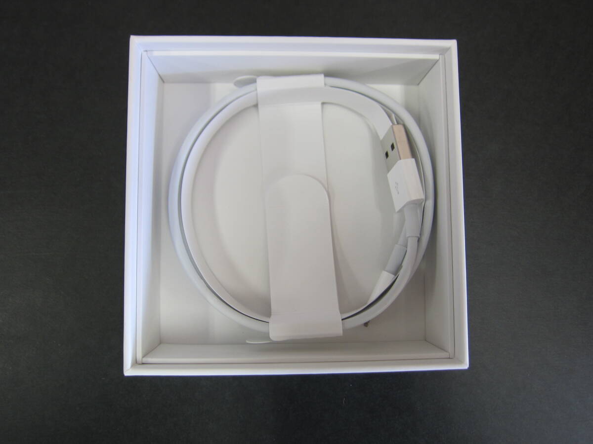 【中古】 Apple AirPods with Charging Case 第2世代 MV7N2J/A_画像8