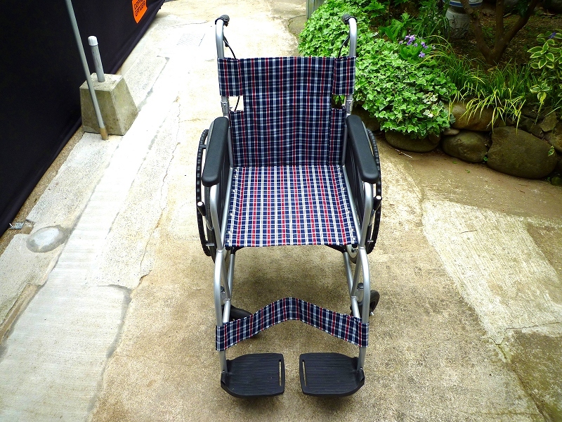 NEOシリーズ 自走介助兼用車椅子 NEO-1 動作品ですがジャンク扱い (直接引取り限定)の画像1