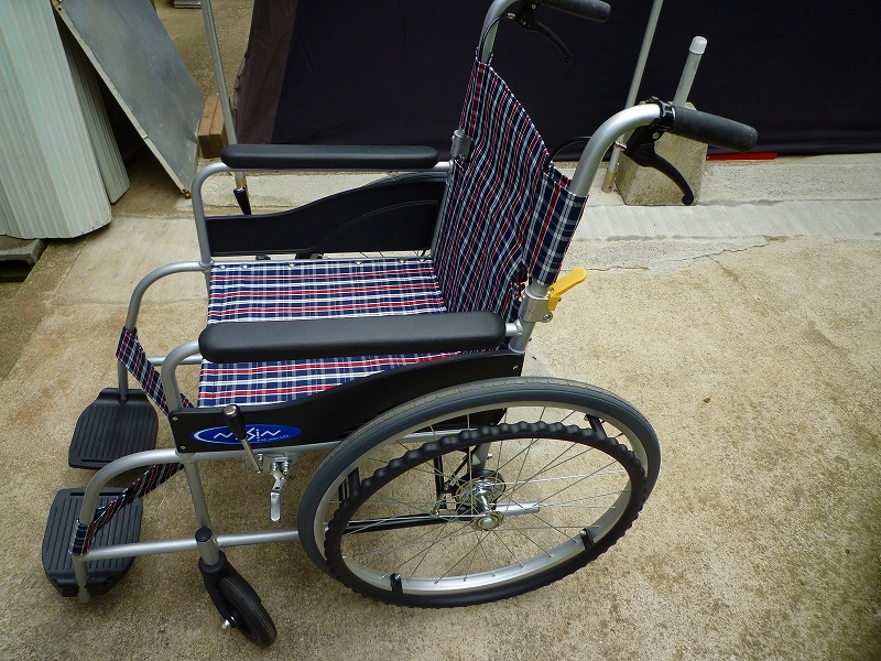 NEOシリーズ 自走介助兼用車椅子 NEO-1 動作品ですがジャンク扱い (直接引取り限定)の画像3