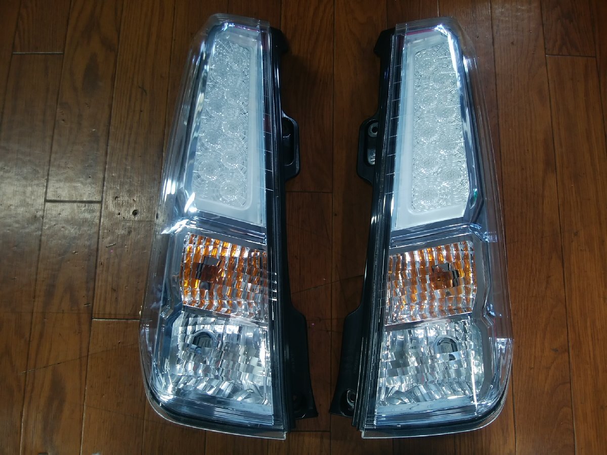 O#475 Wagon R FZ DAA-MH44S Heisei era 26 year 10 month original LED tail light left right set 35603-72M1 combination lamp lighting verification settled 