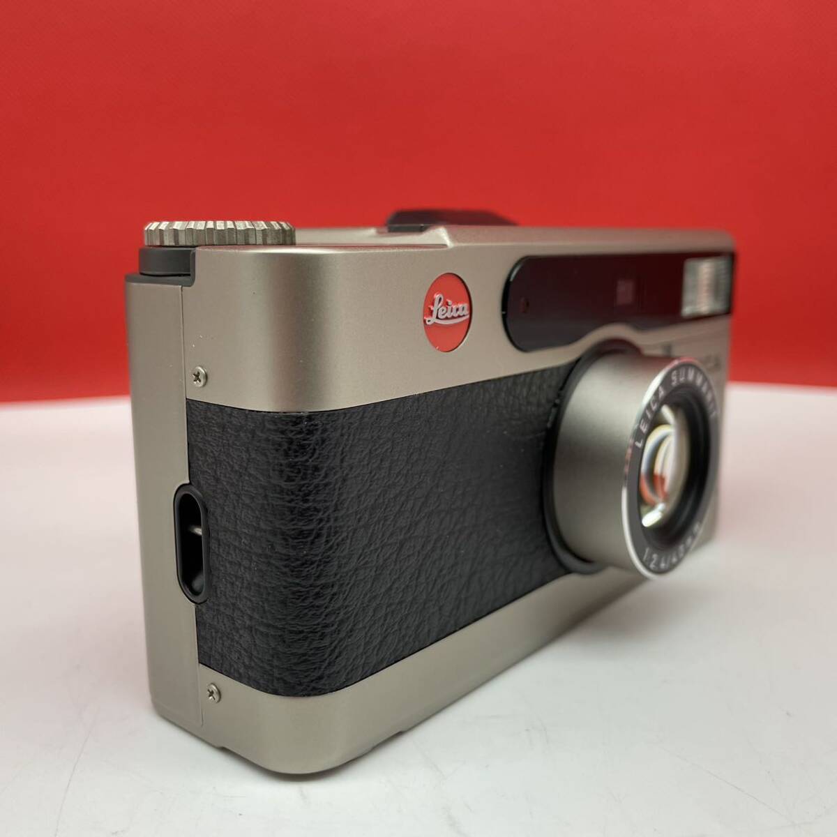 □ LEICA minilux コンパクトフィルムカメラ SUMMARIT 40mm F2.4 シャッター、フラッシュOK 説明書 箱 ミニルックス ライカの画像2