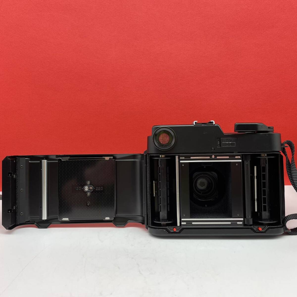 □ FUJI GS645S Professional wide60 中判フィルムカメラ EBC FUJINON W 60mm F4 動作確認済 シャッター、露出計OK 富士 フジフィルム _画像7