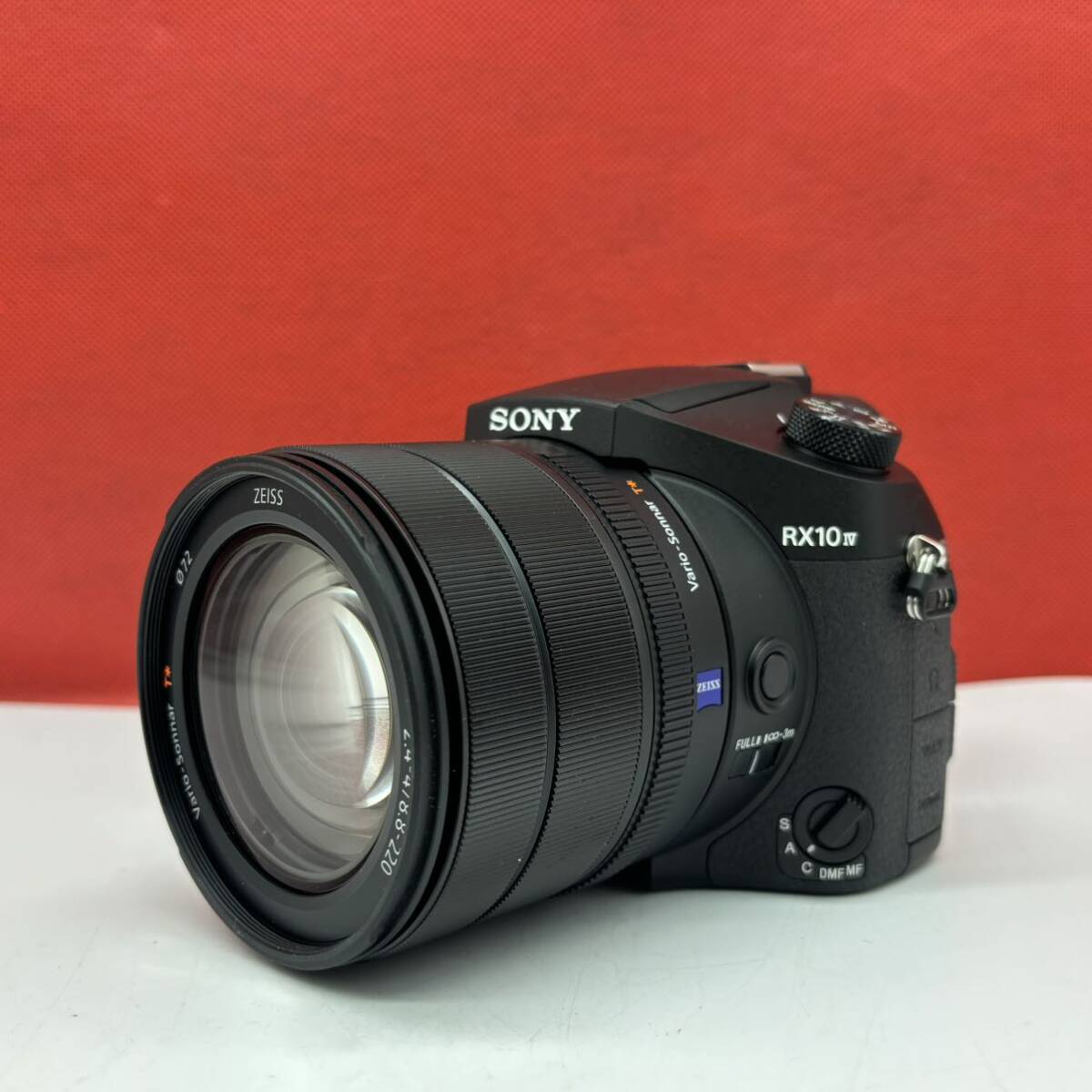 ◆ SONY RX10Ⅳ デジタルスチルカメラ DSC-RX10M4 Cyber-shot Vario-Sonnar T* 2.4-4/8.8-220 箱付き シャッター、フラッシュOK ソニー