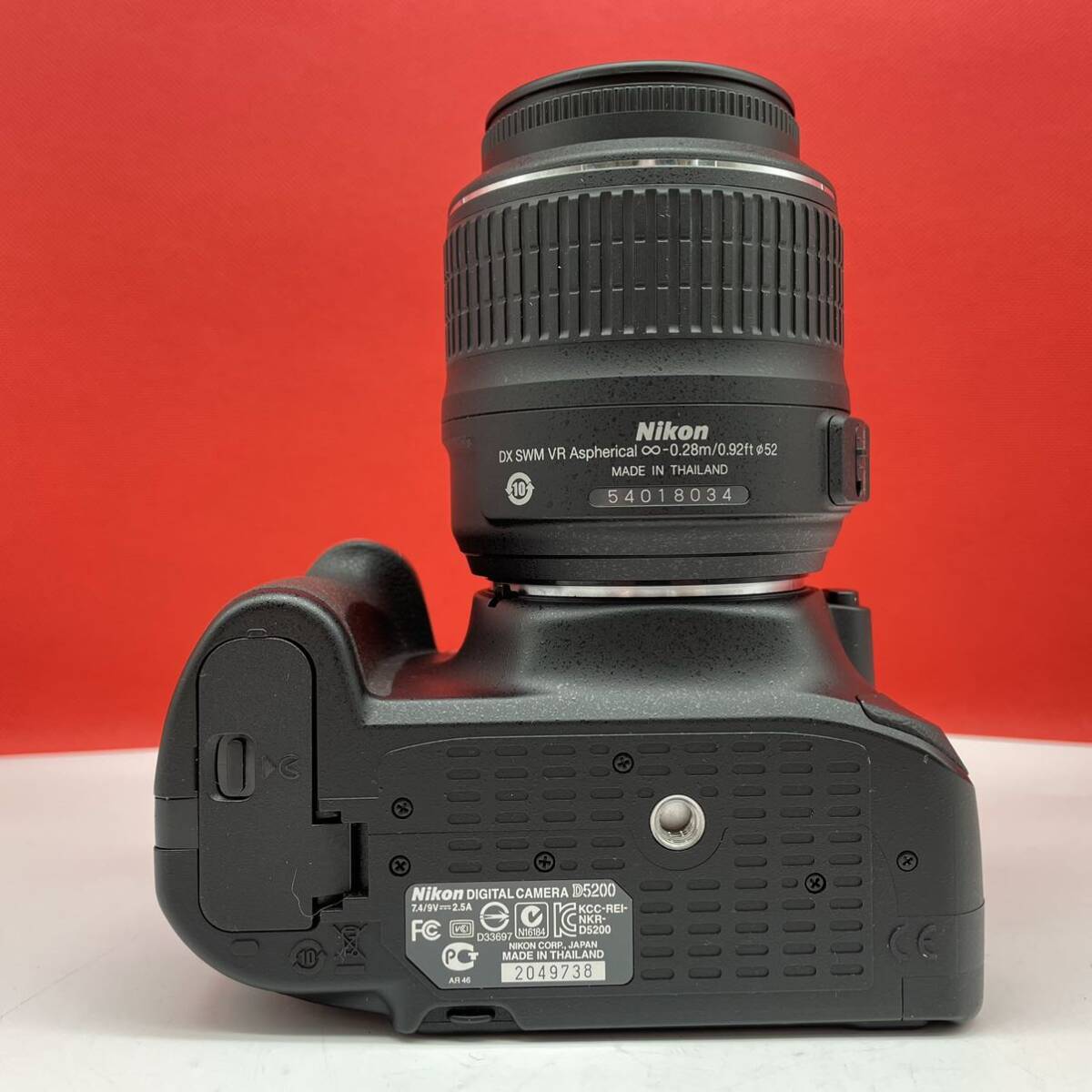 □ Nikon D5200 デジタル一眼レフカメラ ボディ AF-S DX NIKKOR 18-55mm F3.5-5.6G VR / 55-300mm F4.5-5.6G ED VR レンズ 付属品 ニコンの画像6