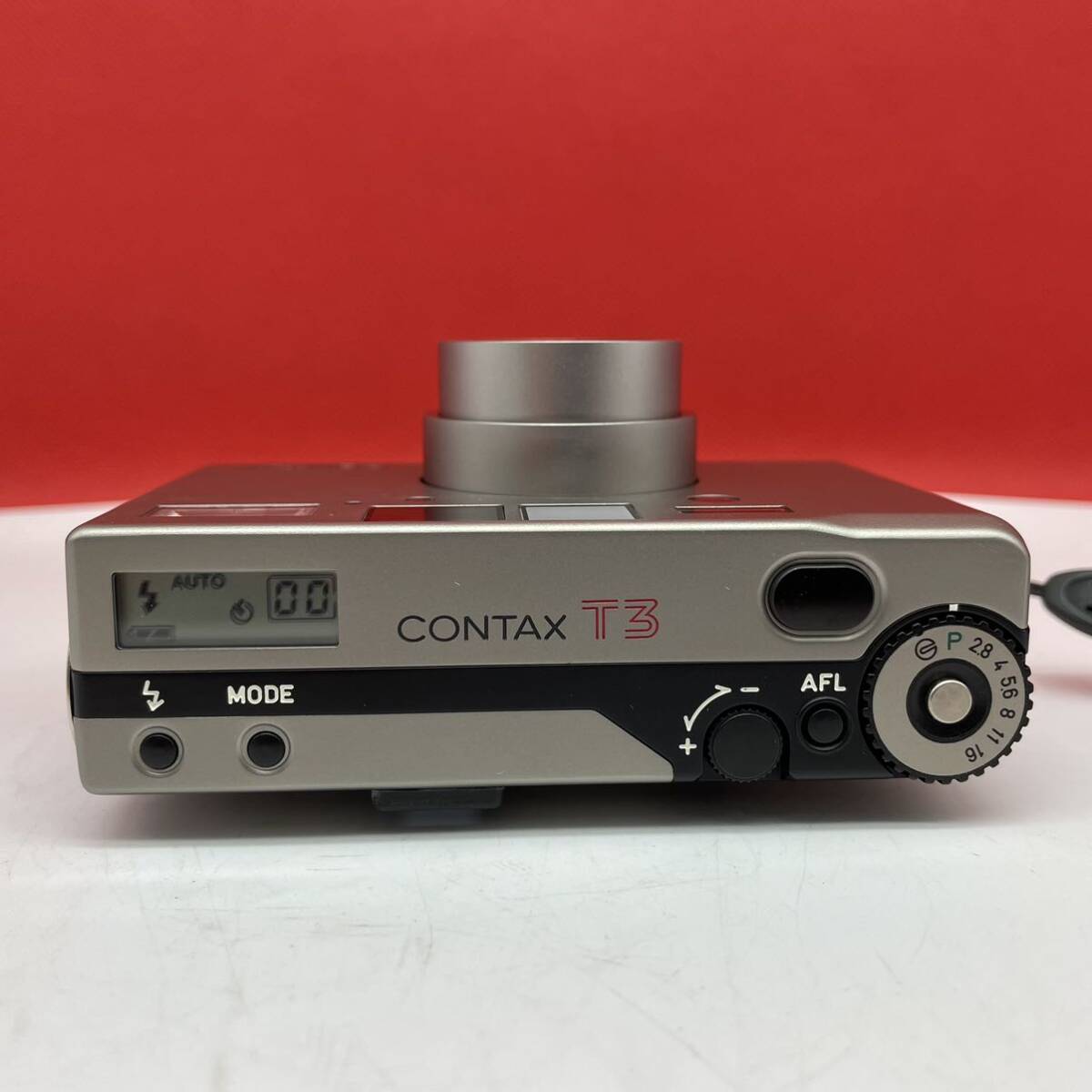 □ CONTAX T3 コンパクトフィルムカメラ 動作確認済 シャッター、フラッシュOK DATE BACK 説明書 コンタックスの画像5