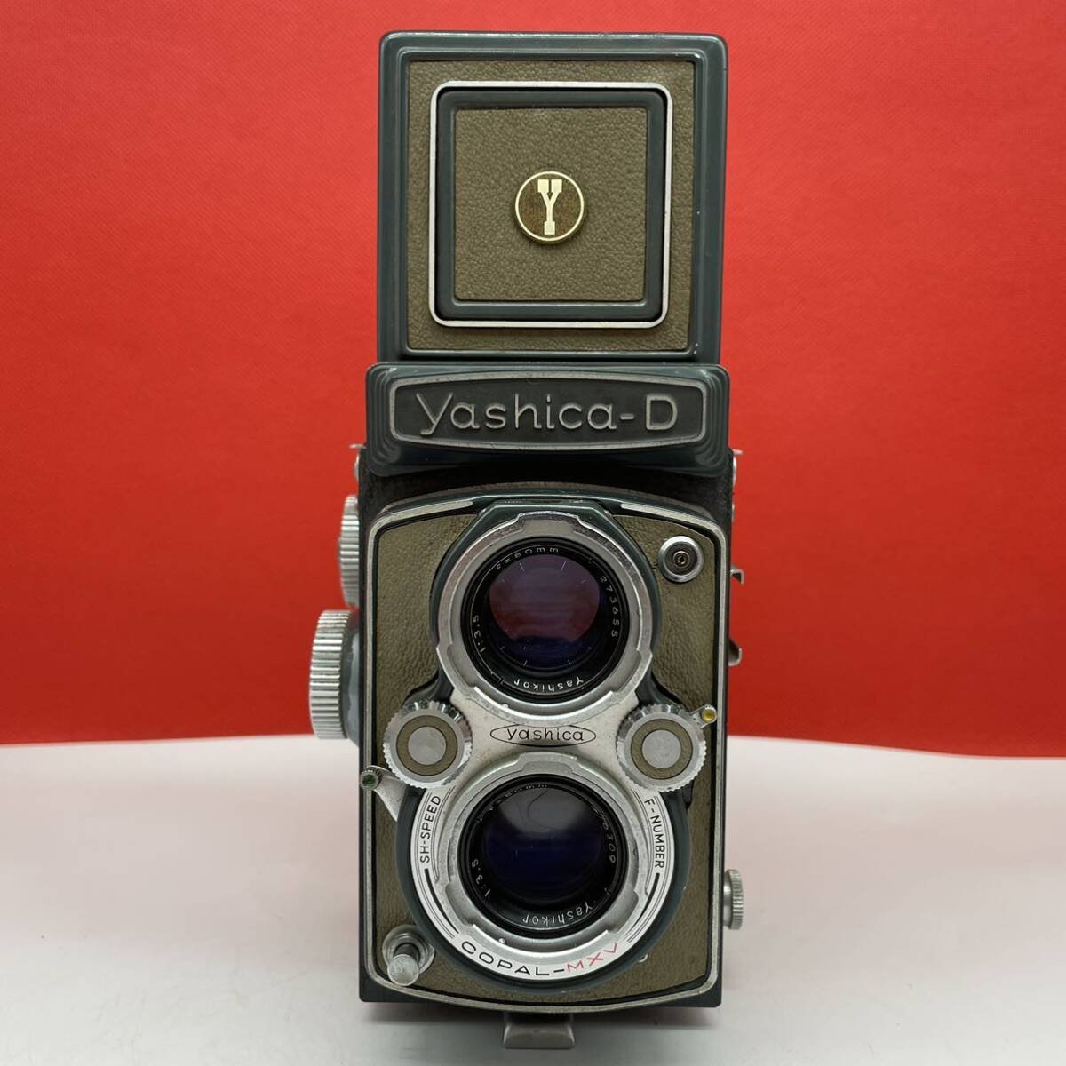 □ YASHICA YASHICA-D フィルムカメラ 二眼レフカメラ Yashikor F3.5 80mm シャッターOK ヤシカ_画像2