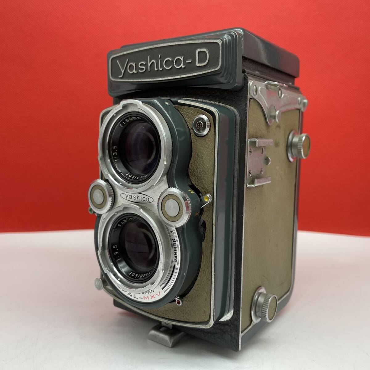 □ YASHICA YASHICA-D フィルムカメラ 二眼レフカメラ Yashikor F3.5 80mm シャッターOK ヤシカ_画像1
