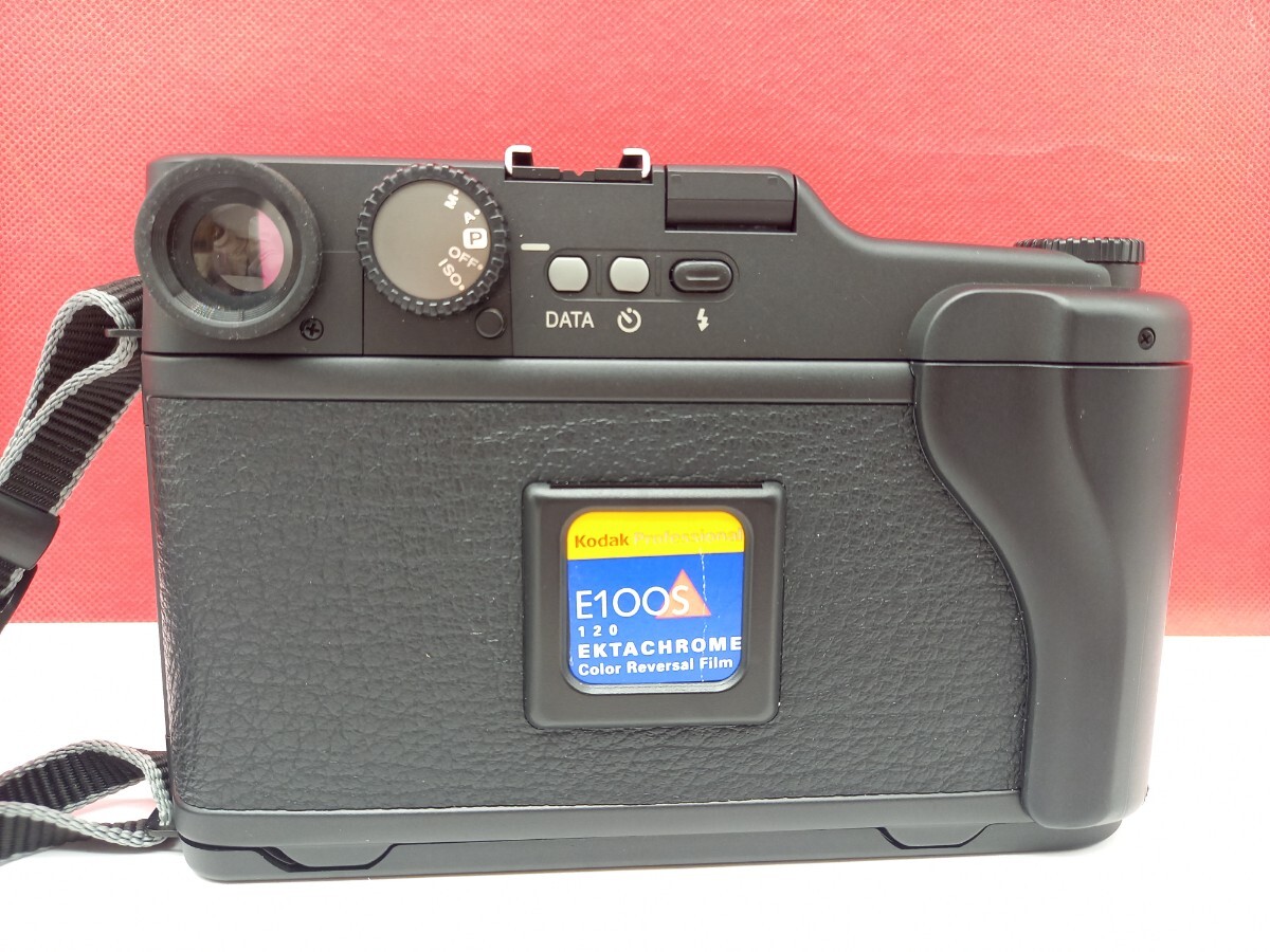 ■ FUJIFILM GA645 Professional 6×4.5 中判フィルムカメラ SUPER-EBC FUJINON F4 60mm シャッター、フラッシュOK 富士 フジフイルム_画像3