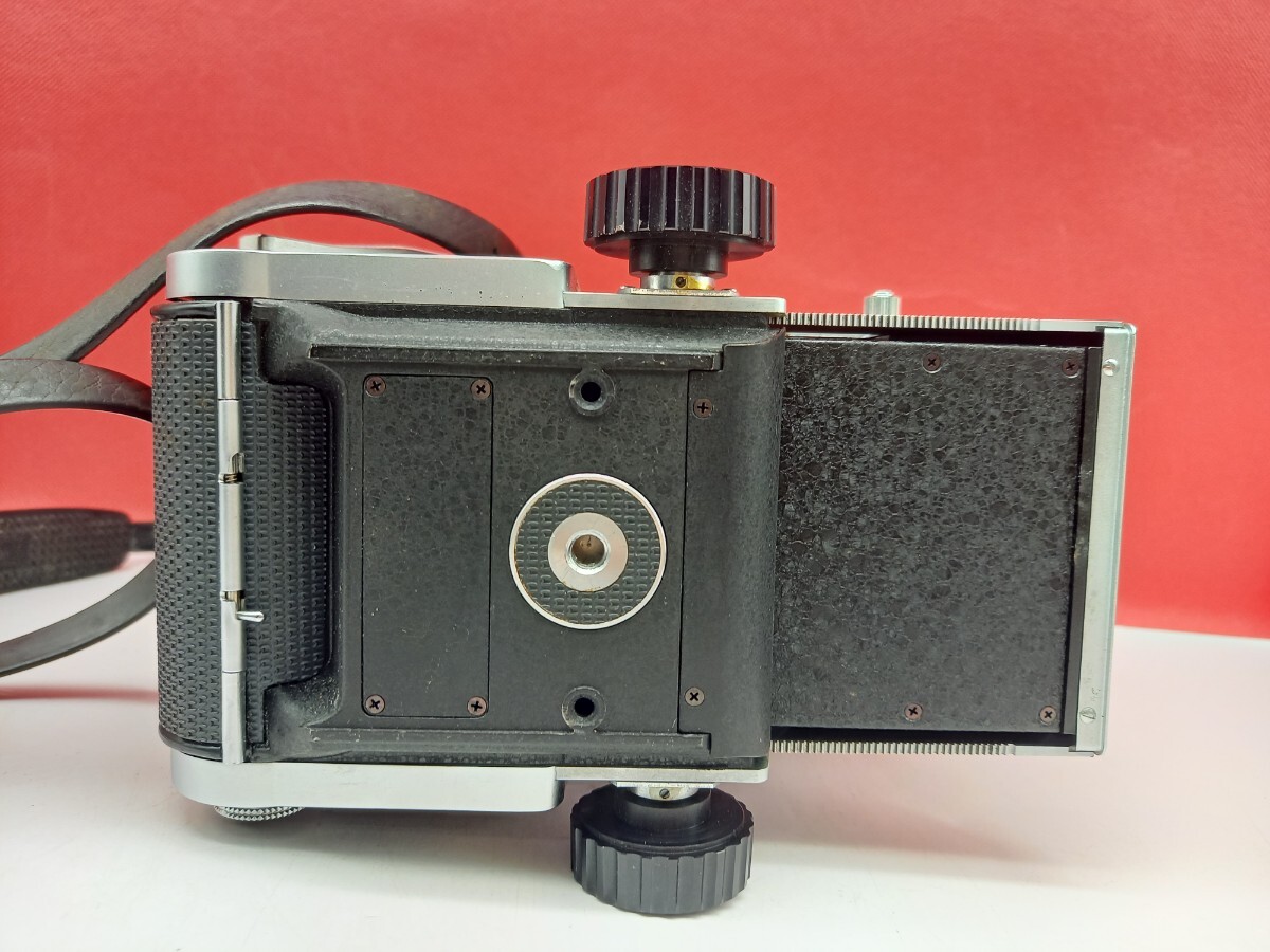 ■ MAMIYA C33 PROFESSIONAL ボディ 二眼レフカメラ MAMIYA-SEKOR 105mm F3.5 レンズ 動作確認済 シャッターOK マミヤ