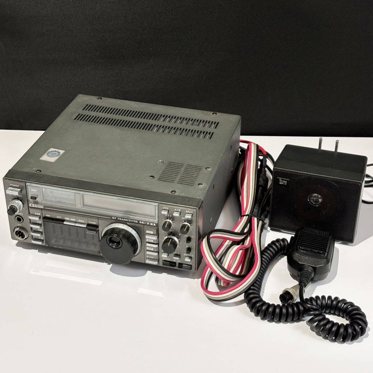 アイコム ICOM IC-731 HM-12 SP-7 無線機 HF帯 100W オールモード TRANSCEIVER 現状品 ジャンクの画像1