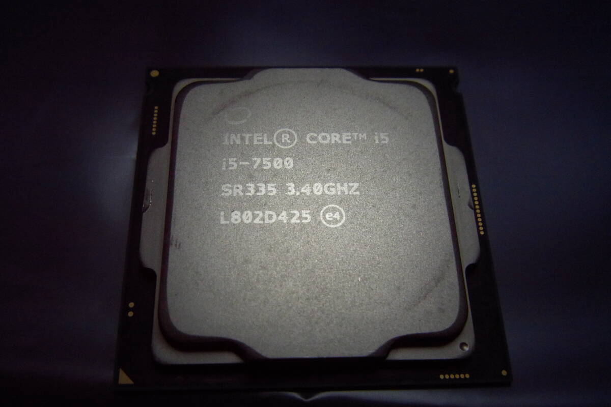 一部稼働品：Intel core i5,i3,G4560 Socket1151LGAシリーズ「起動しない不良品　i7 7700」_画像3