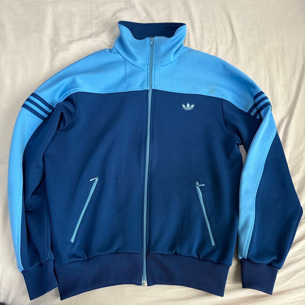 adidas アディダス ジャージ トラックジャケット|Yahoo!フリマ adidas アディダス ジャージ トラックジャケット|Yahoo!フリマ