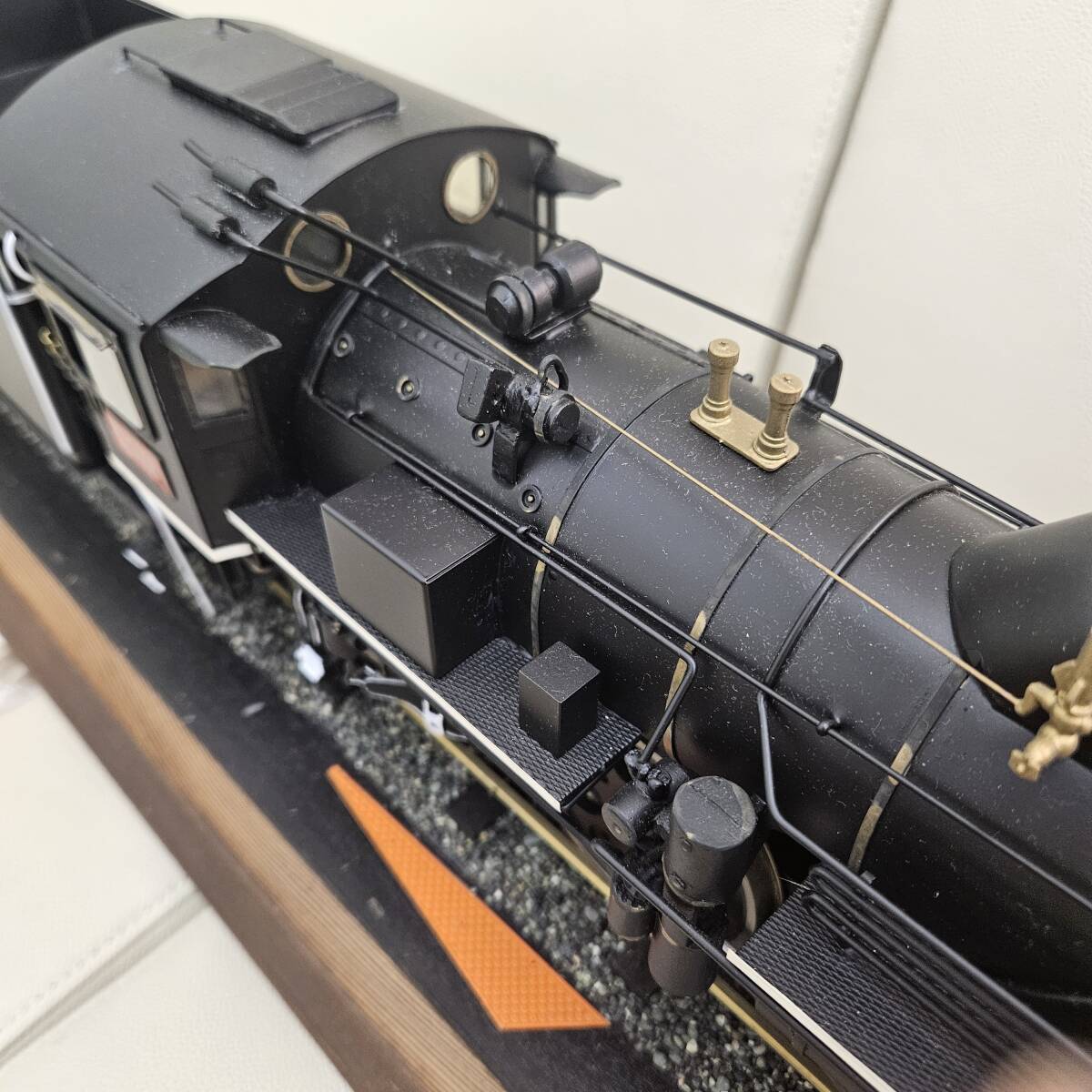 #11117 鉄道模型 C571 C57型 大型 蒸気機関車 昭和天皇 SL ガラスケース入 精密 鉄道 汽車オブジェ 置物 横幅約86cm(ガラスケース込み)の画像9