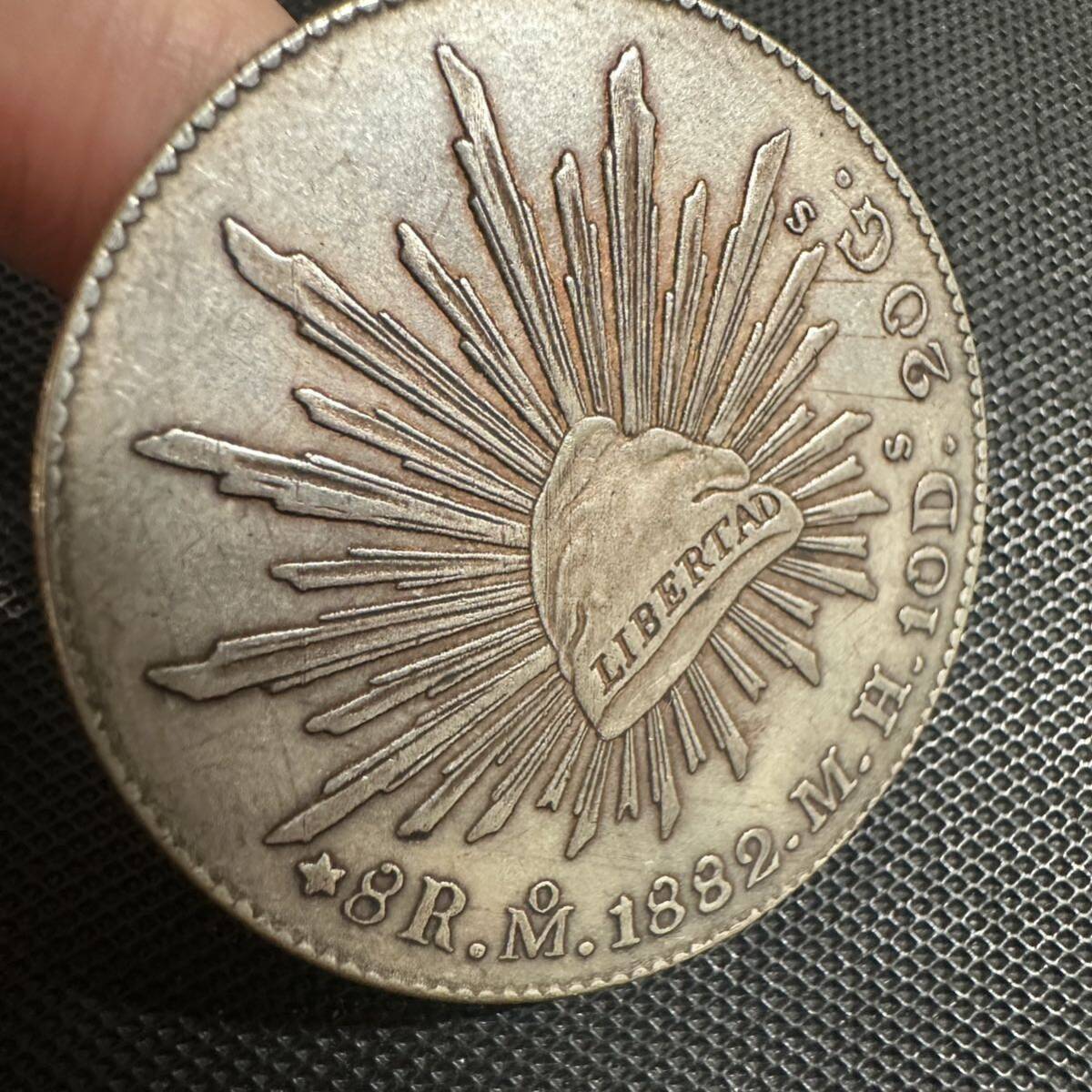 古錢 メキシコ 1882年 大型コイン AJ8 大型銀貨 貿易銀 重さ26.6gの画像3