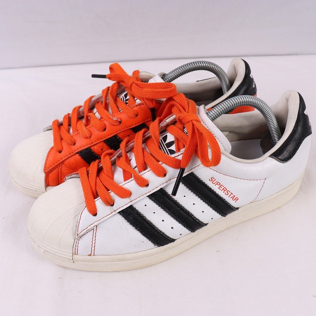 SUPERSTAR 25.5cm/SIZE? × ADIDAS ORIGINALS スーパースター アディダス スニーカー 白 ホワイト 黒 オレンジ 中古 古着 メンズ ad4934_画像1