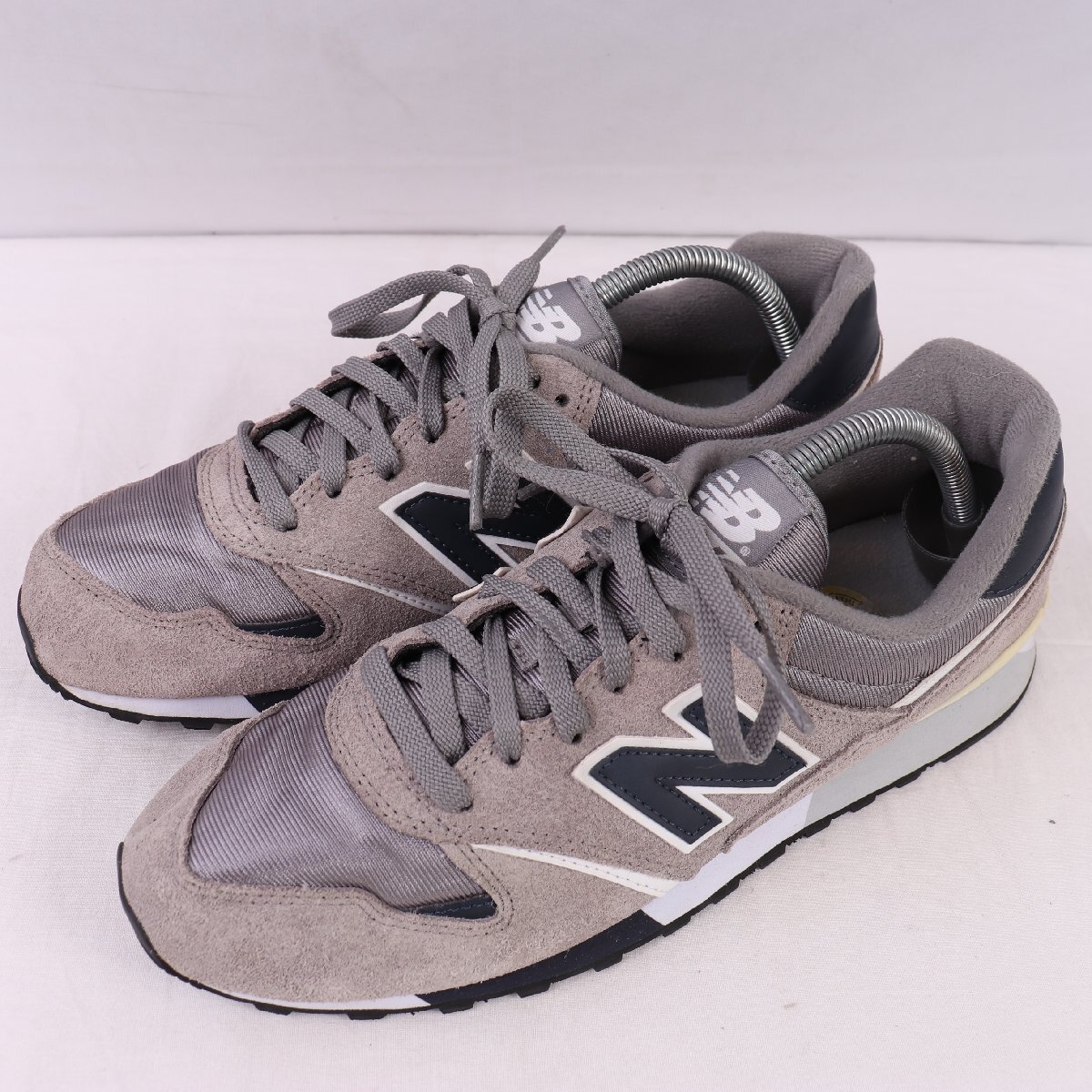 446 ニューバランス 26.5cm/new balance 灰 グレー 紺 ネイビー クリーム 白 ホワイト 中古 古着 メンズ スニーカー yy3260_画像1