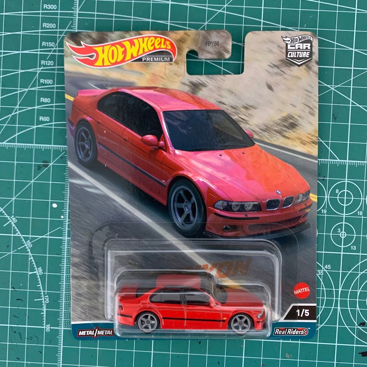 ホットウィール  Hot Wheels BENZ 500E & BMW M5 2個セット