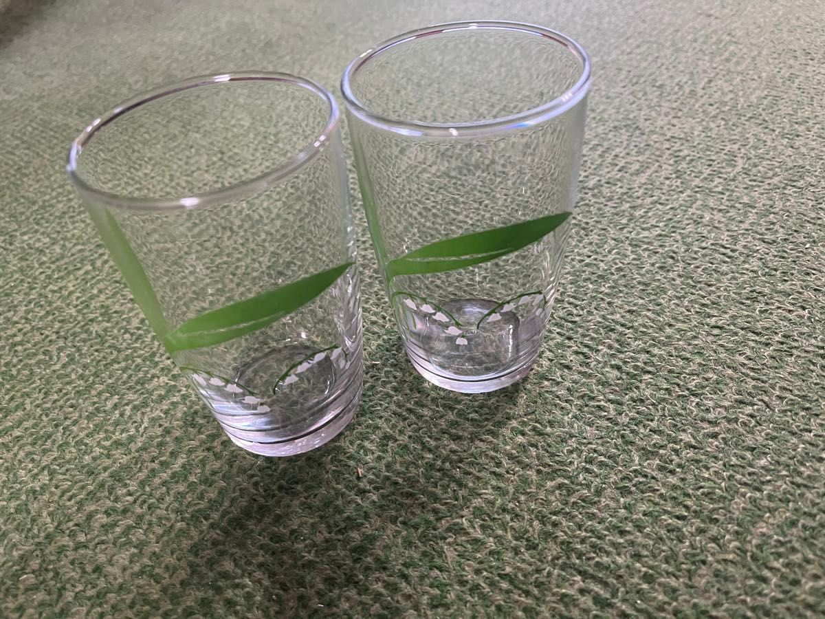 瞳子　昭和レトロ グラス コップ　花柄　2個