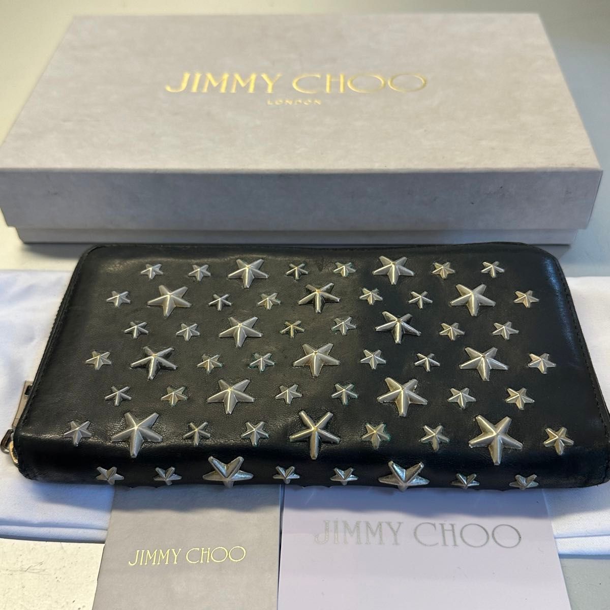 未使用に近い！ ジミーチュウ JIMMY CHOO 財布 長財布　スタースタッズ　カーナビー　ラウンドファスナー