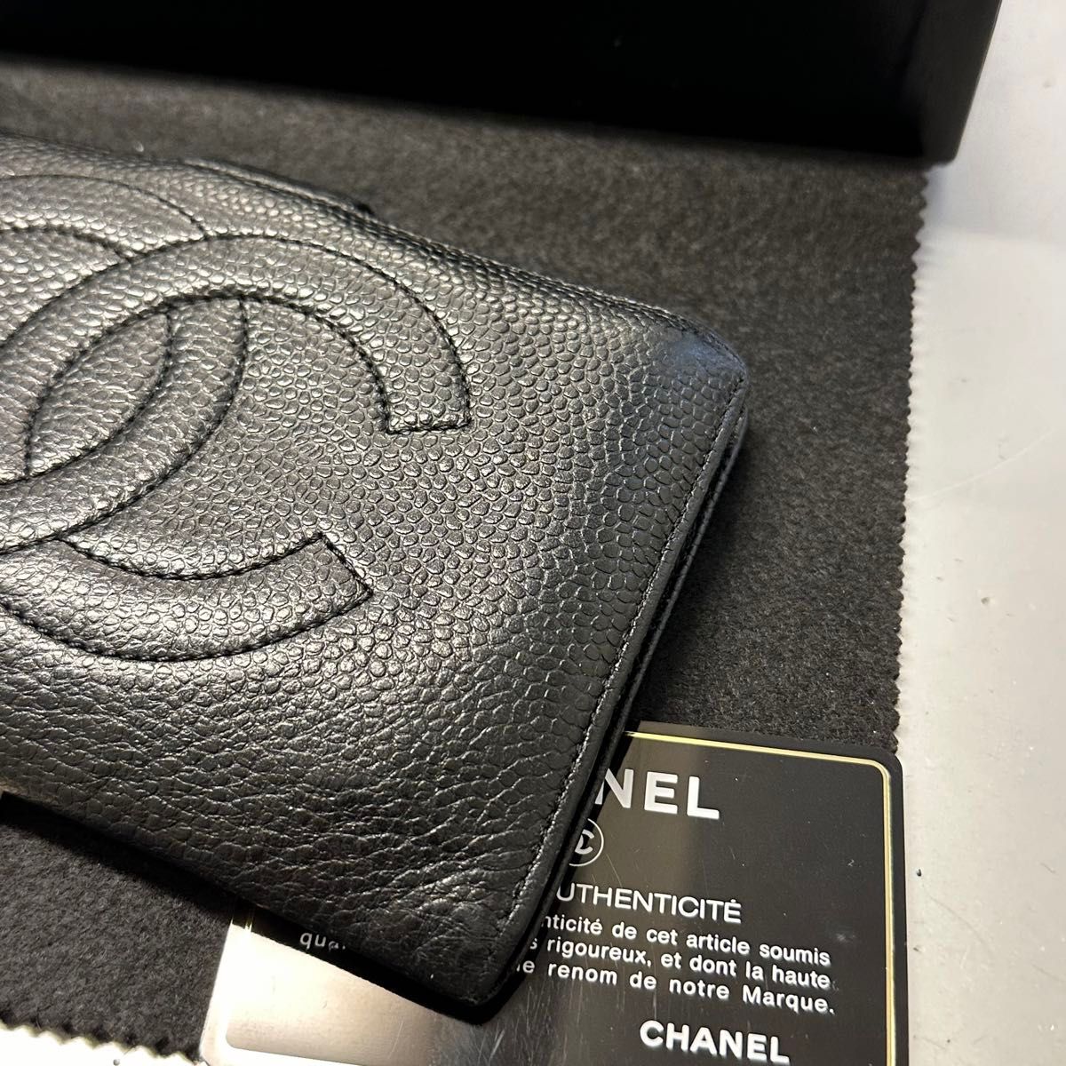 未使用に近い！ シャネル CHANEL 財布 長財布 キャビアスキン ココマーク　デカココ