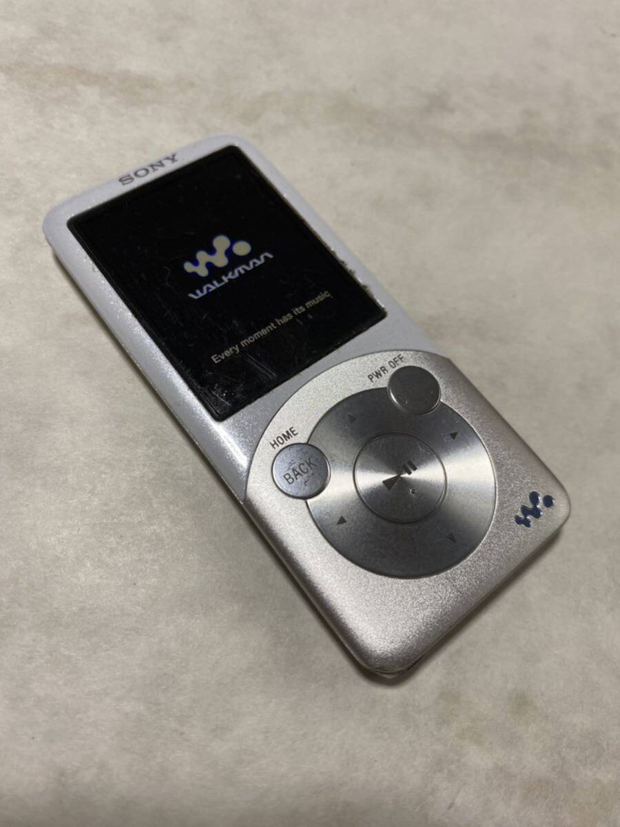 送料無 ソニー デジタルウォークマン NW-S754♪ホワイト 8GB SONYWALKMAN♪即決ポータブルオーディオプレーヤーdigital media player_画像1