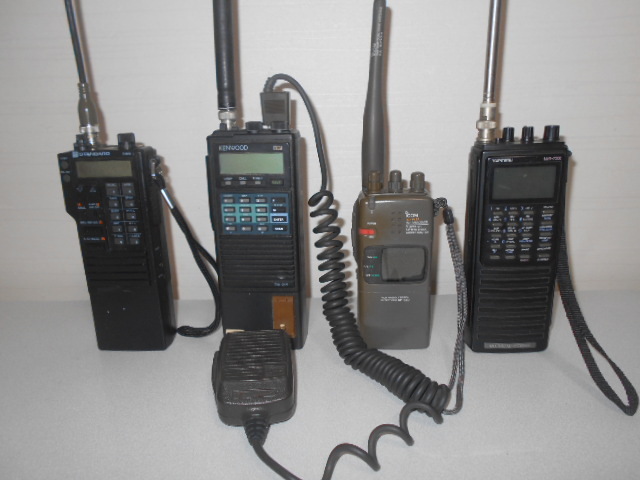 144/430MHｚ帯 無線機ICーW21、他3台、ジャンク品の画像1