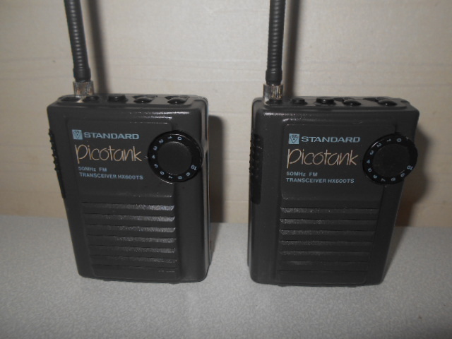 50MHｚ帯 珍/超小型無線機 HX600TS、2台！ソフトケース付！の画像3