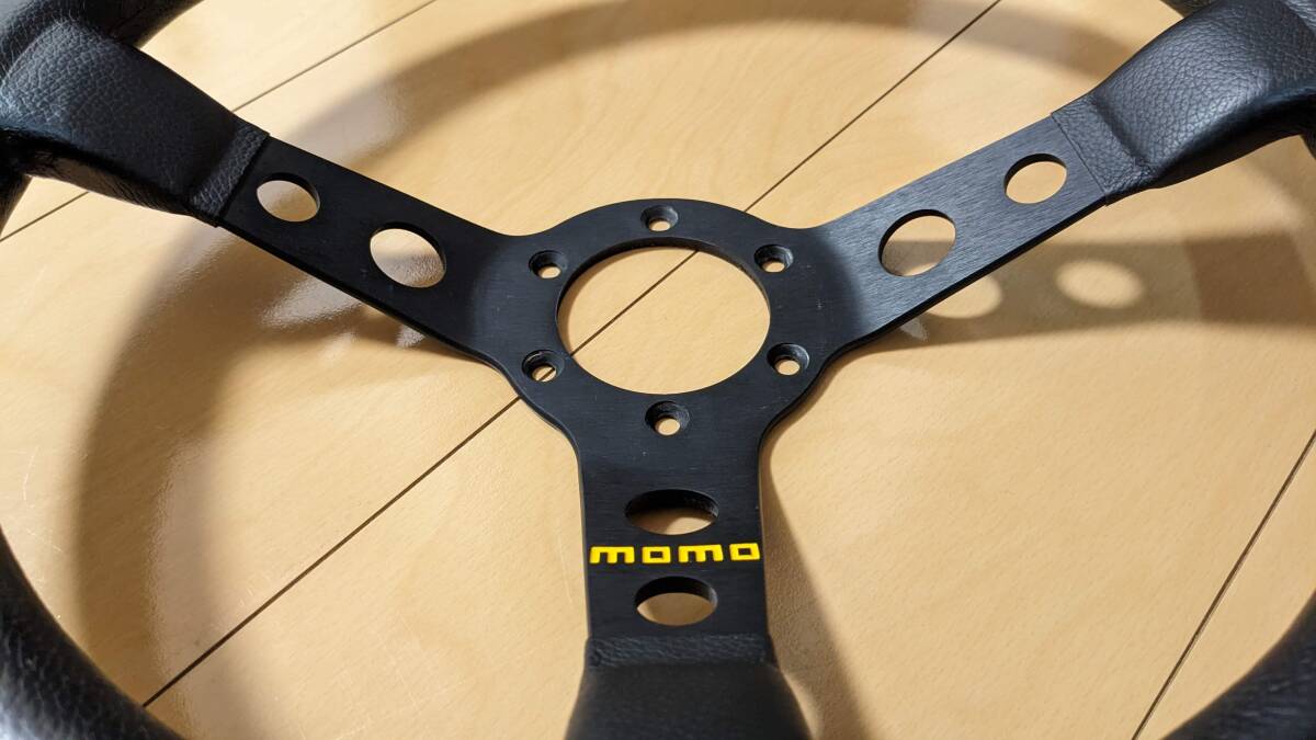  Momo momo steering gear MOD.07 used 