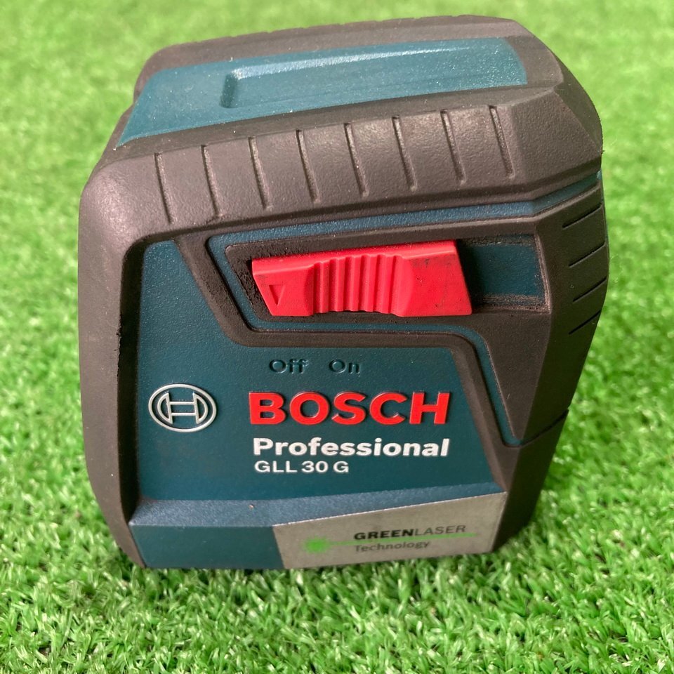 要飯m180 ボッシュ/BOSCH ■クロスラインレーザー『GLL-30G』レーザー墨出し器 墨出器 緑色レーザー (取説/収納ケース付き)の画像2