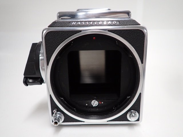 外観良品 HASSELBLAD 503CX + A12 1994年頃 ハッセルブラッド 中判カメラボディ + マガジン グリップ/元箱/説明書付 ∬ 6DDD9-1の画像3