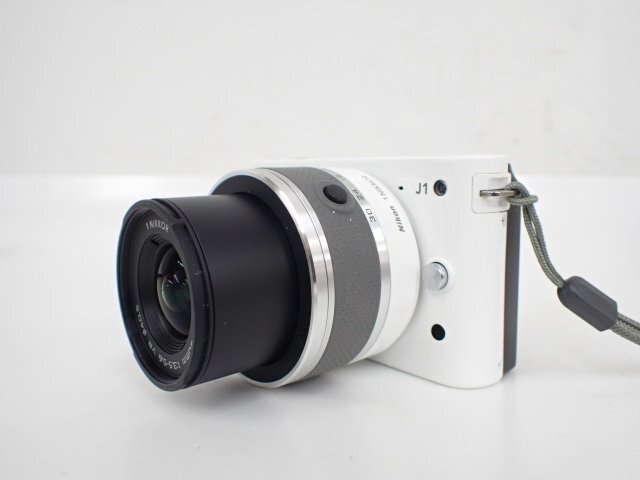 Nikon 1 J1 ダブルズームキット/ミラーレスカメラ ニコン NIKKOR VR 10-30mm f/3.5-5.6 + 30-110mm f/3.8-5.6 レンズ付き △ 6E128-1の画像3