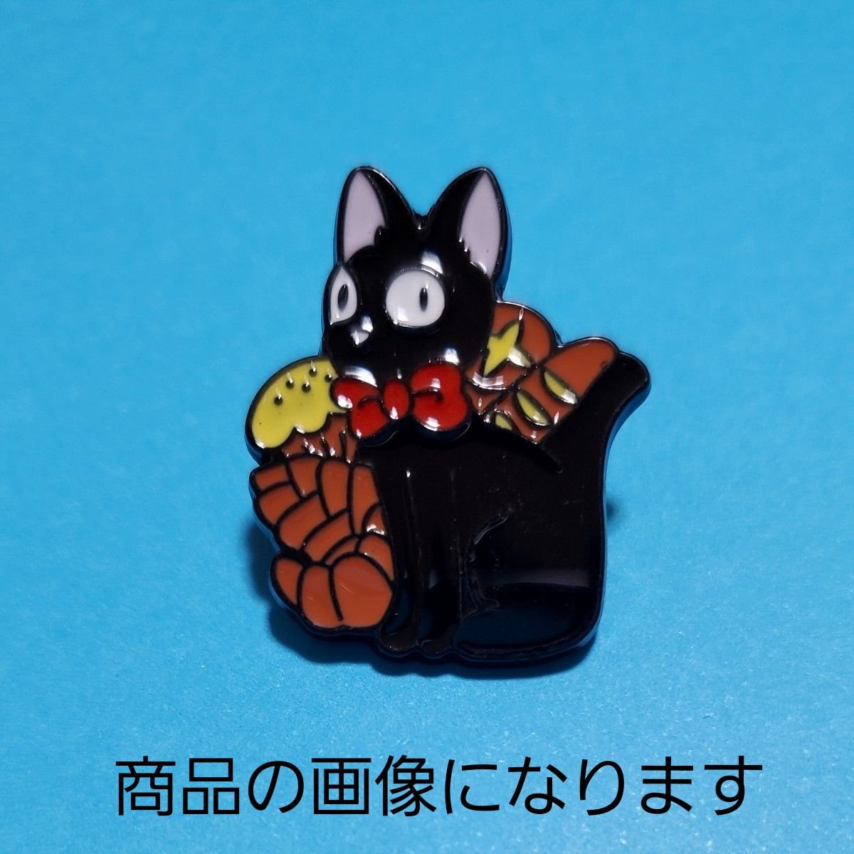 黒猫の可愛いピンバッチブローチ