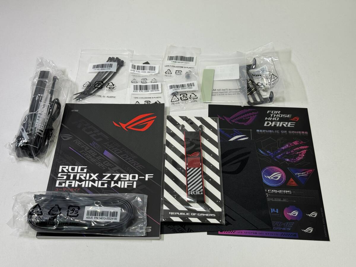 美品 ASUS INTEL 14世代 13世代 Z790 搭載 LGA1700 対応 ATX マザーボード ROG STRIX Z790-F GAMING WIFIの画像8