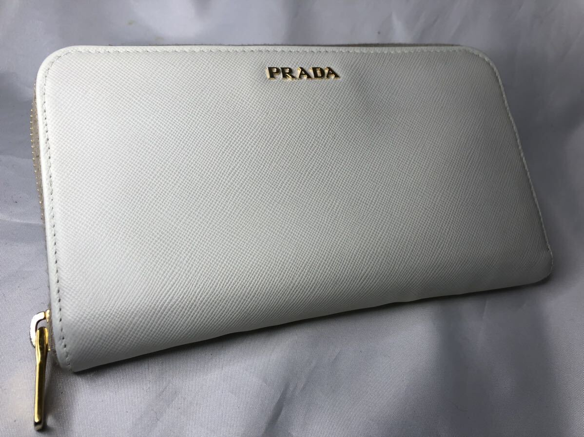 超美品PRADA プラダ 長財布 ラウンドファスナー オフホワイト　バイカラー_画像1