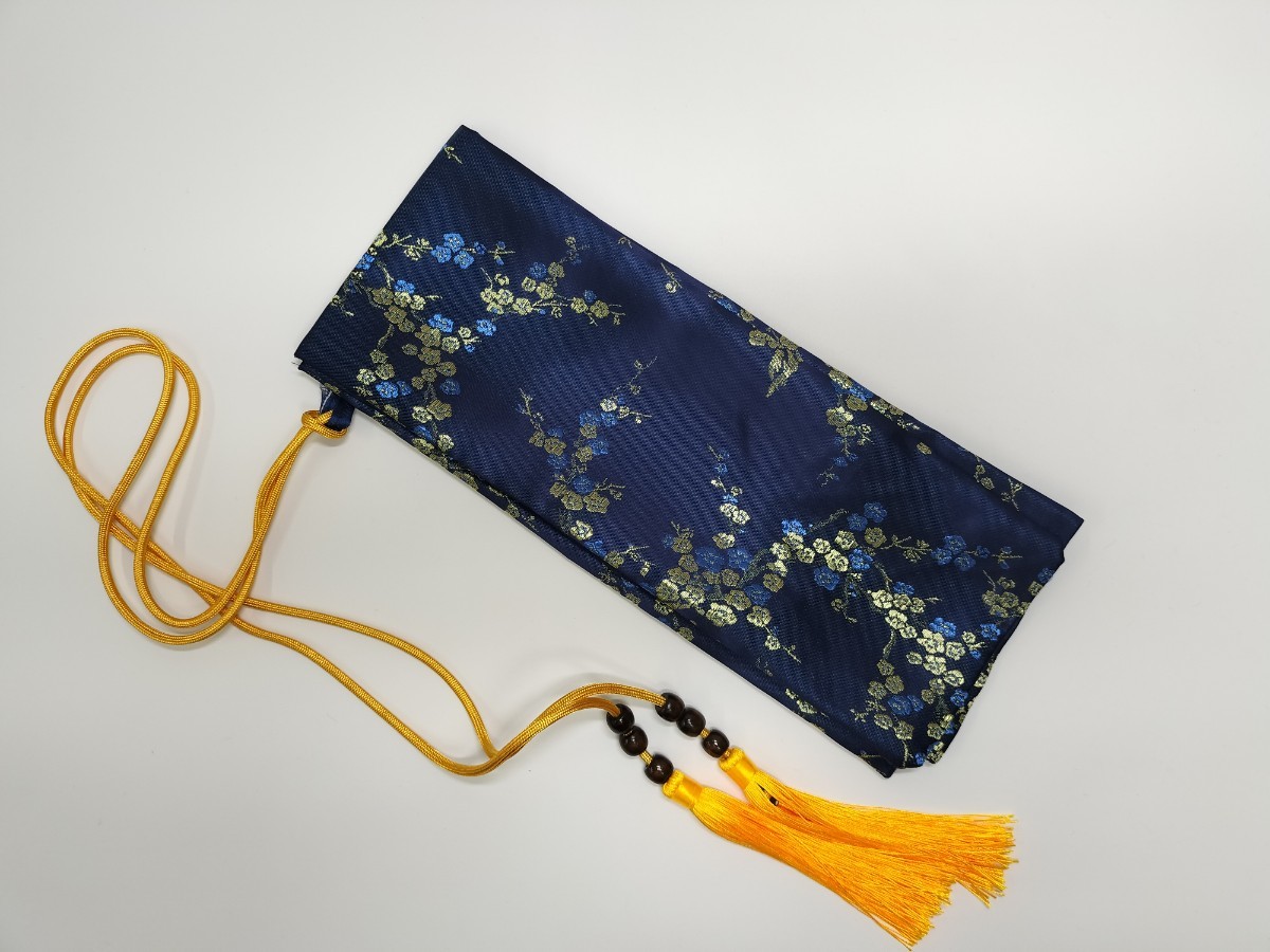 DA02　剣袋　刀袋　新しいデザイン　梅図　青色　絹　刀装具　日本刀道具_画像1