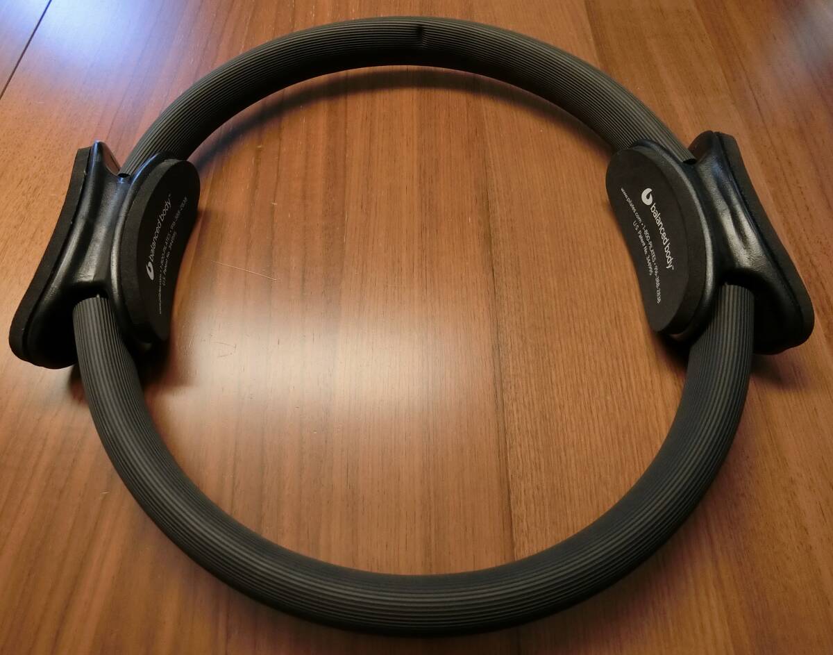 【中古品】balanced body Pilates Ultra-Fit Circle (15インチ 約38cm) ウルトラフィット サークル ピラティス リング_画像2