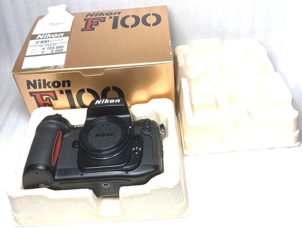 ★完動・かなり綺麗・極美品★Nikon F100 ボディ 元箱（上下緩和材付き）値札 ボディキャップ付属 レンズをセットして安心の動作確認済