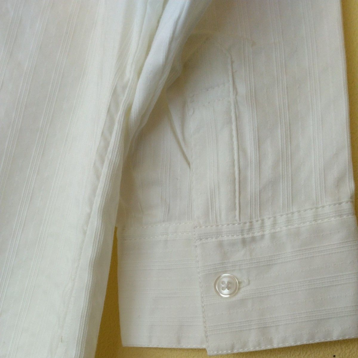 【新品未使用品】サイズ9R シャツ ブラウス 白 ホワイト　七分袖　レギュラーカラー　ストライプ　おしゃれ　