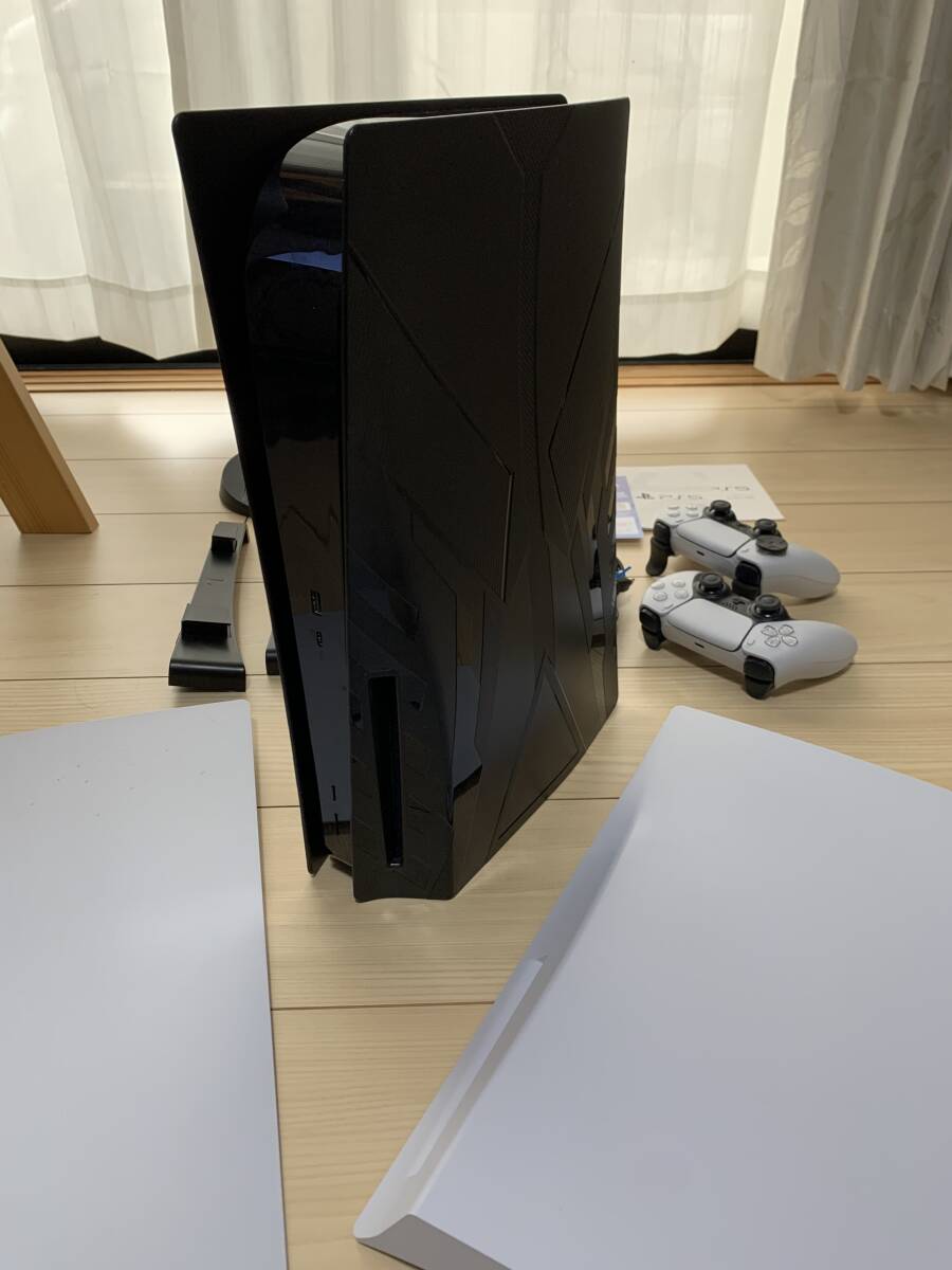 【オマケ付き】PS5 ディスクドライブ搭載モデル SONY PlayStation5 CFI-1200A 初期化・動作確認済 コントローラx2 横置スタンド、GT7ソフトの画像5