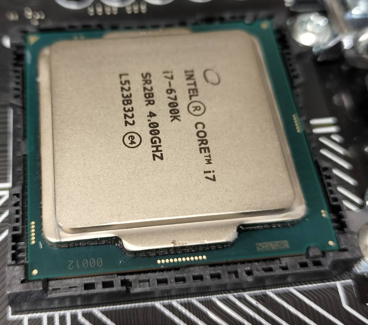 【中古動作品】MSI Z170A gaming pro carbonと6700K、メモリー16GBのセット【LGA1151、Z170チップセット】【6.7世代CPU対応マザー】の画像5